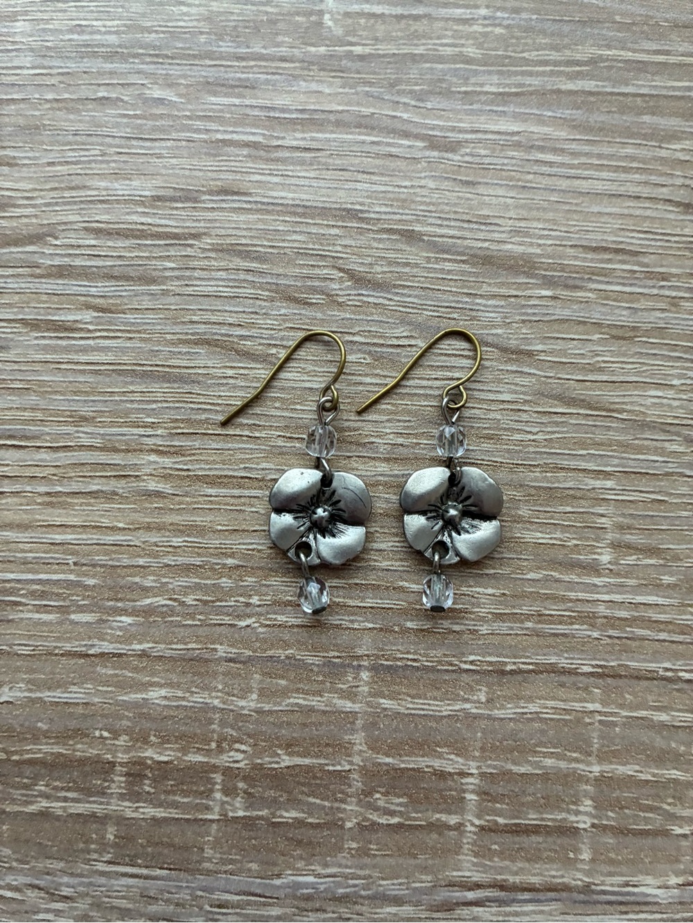 Silver Pansy Drop Earrings with Clear Beads 🤍✨🤍✨🤍